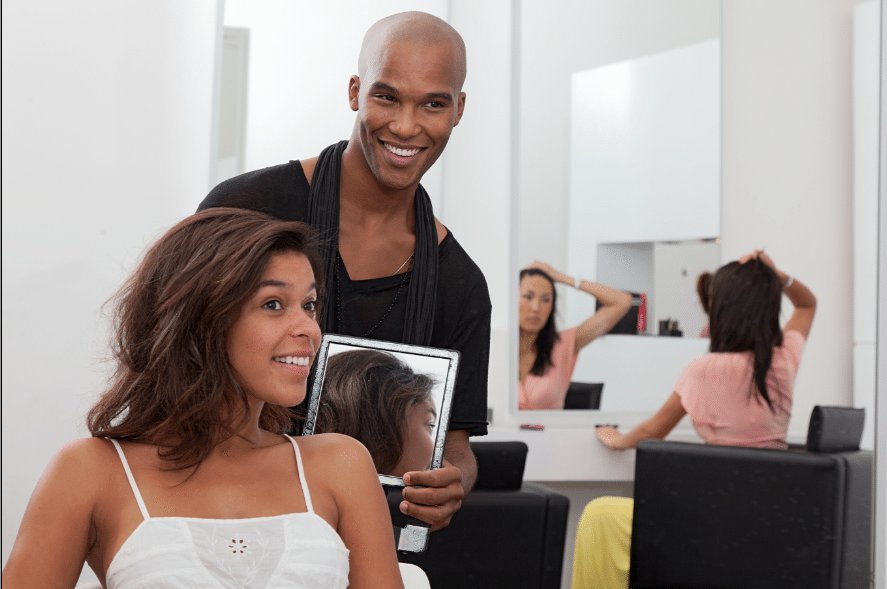 4 Reasons why tipping your hair stylist should be a part of your budget